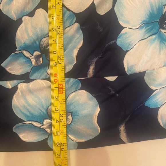 Piazza Italia Woman’s Verde Top Sleeveless Size Large - Picture 7 of 8